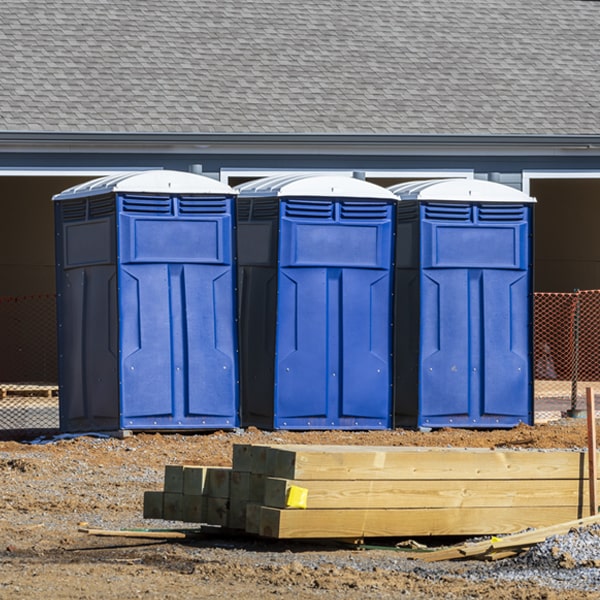 what is the cost difference between standard and deluxe portable toilet rentals in Little Rock